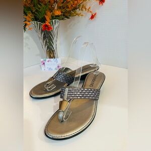 DAMIANI Women Split Thong Grey Metallic Sandal Shoe, Made In Italy